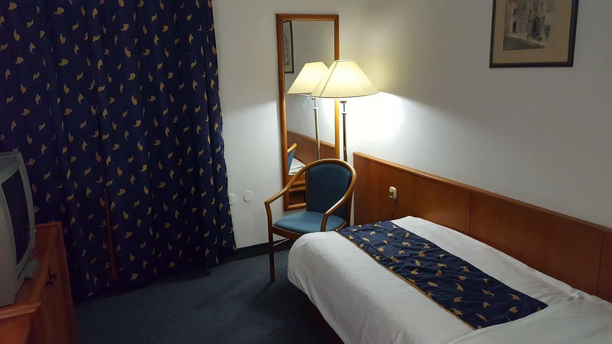 Hotel Turist Varaždin Esterno foto